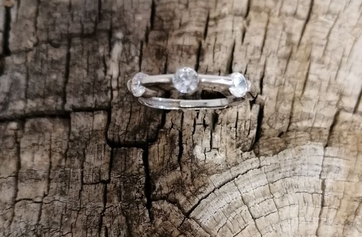 Anillo 3 Circonitas