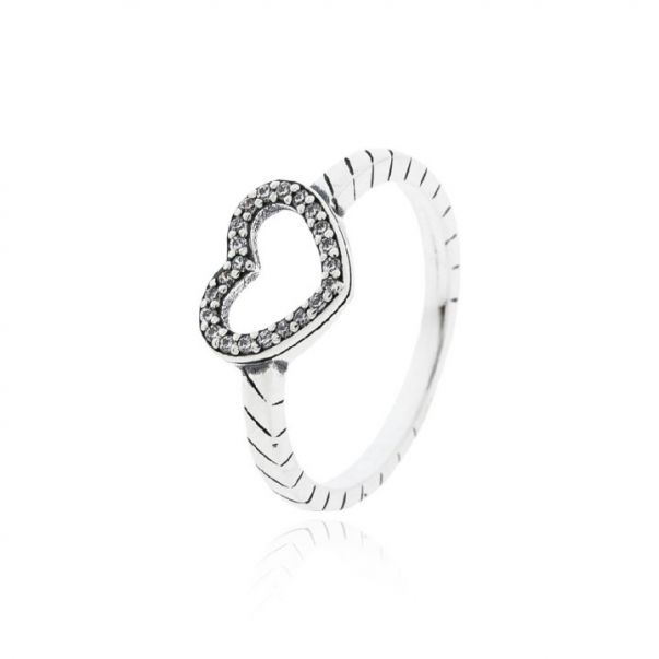Anillo Corazón con Circonitas